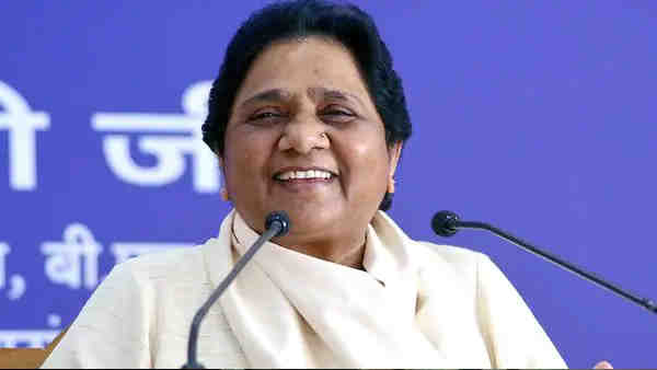 Former CM Mayawati PM Narendra Modi Jammu Kashmir meeting Former CM Mayawati PM Narendra Modi Jammu Kashmir meeting