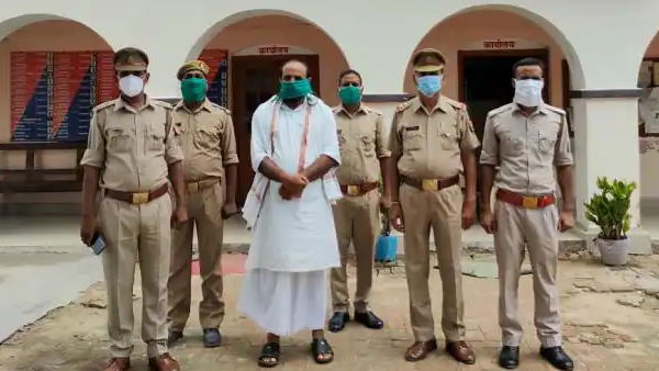 mukhtar ansari close aide nanhe pradhan arrested in ghazipur mukhtar ansari close aide nanhe pradhan arrested in ghazipur