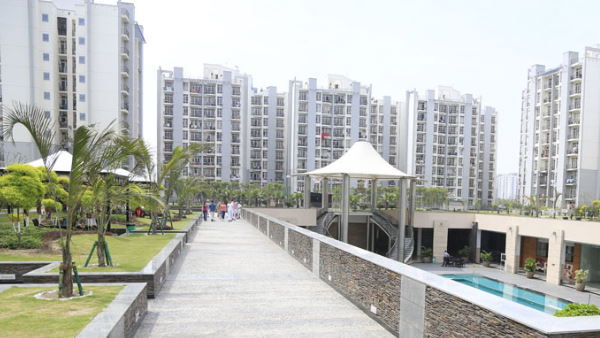 Properties of 32 builders worth Rs 500 crore seized in Noida and Greater Noida Properties of 32 builders worth Rs 500 crore seized in Noida and Greater Noida