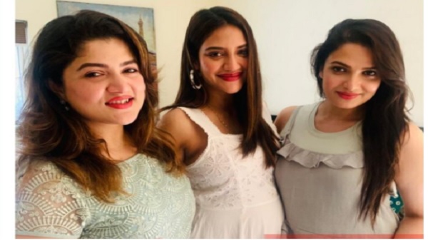 नुसरत जहां की तस्वीर भी वायरल हुई