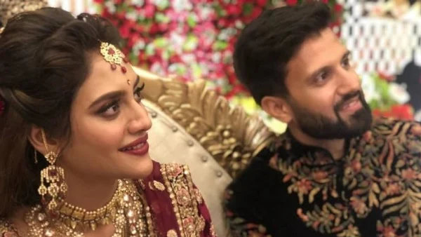 नुसरत और निखिल के बीच बढ़ी दूरियां