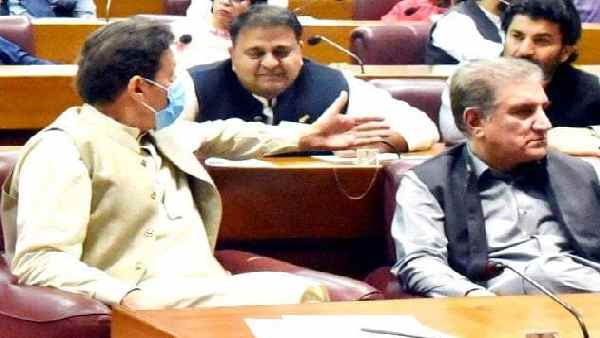 पाकिस्तान ने जताई चिंता