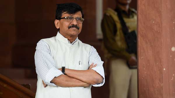 संजय राउत का बड़ा बयान- BJP के साथ गठबंधन वाली सरकार में शिवसेना के साथ गुलामों जैसा बर्ताव किया गया संजय राउत का बड़ा बयान- BJP के साथ गठबंधन वाली सरकार में शिवसेना के साथ गुलामों जैसा बर्ताव किया गया