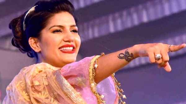 सपना चौधरी ने फायर इमोजी के साथ शेयर किया ये वीडियो