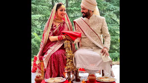 यामी ने शादी की पहली तस्वीर सोशल मीडिया पर शेयर की