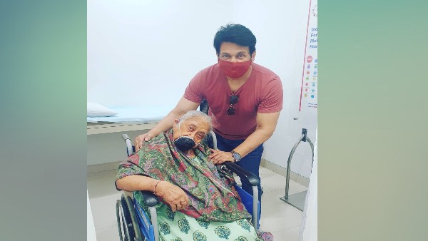 मां के निधन से टूटे शेखर सुमन