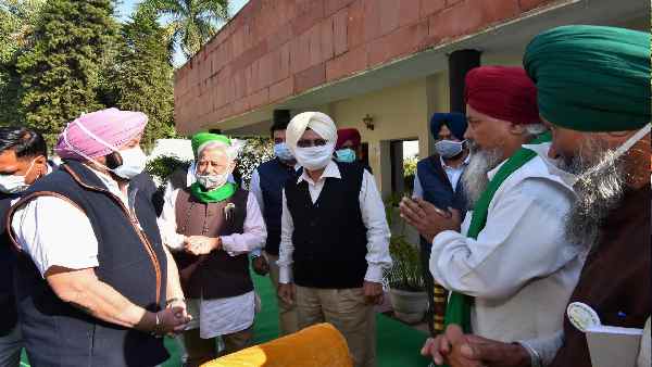 क्या पंजाब भी हारना चाहती है कांग्रेस ?