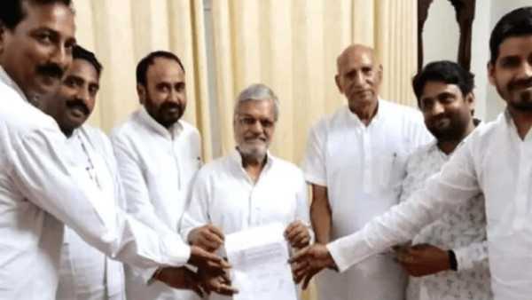 उस वक्त सीएम के पास इस्तीफे के अलावा कोई रास्ता नहीं था