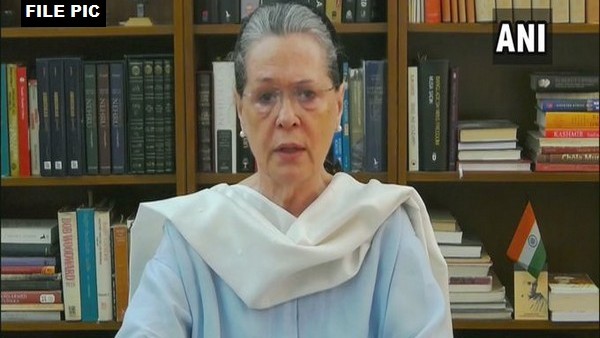 सोनिया गांधी ने बुलाई कांग्रेस के राज्य प्रभारियों और प्रदेश अध्यक्षों की मीटिंग, इस अहम मुद्दे पर होगी चर्चा सोनिया गांधी ने बुलाई कांग्रेस के राज्य प्रभारियों और प्रदेश अध्यक्षों की मीटिंग, इस अहम मुद्दे पर होगी चर्चा
