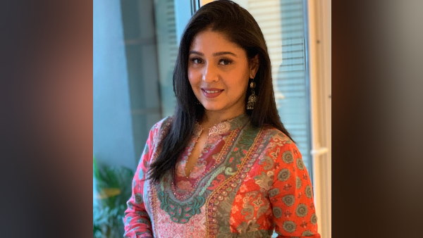 सुनिधि चौहान ने क्यों छोड़ा इंडियन आइडल
