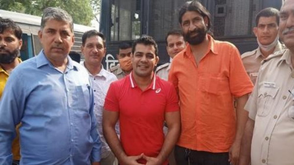जेल-प्रशासन द्वारा बढ़ाई गई सुरक्षा