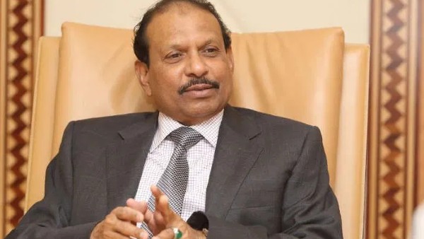 अबूधाबी लाया गया परिवार