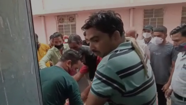 husband and wife jumped in front of a train In Didwana Nagaur Rajasthan husband and wife jumped in front of a train In Didwana Nagaur Rajasthan