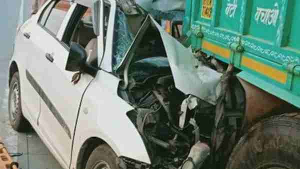 speeding car rams into stationary truck on yamuna expressway three killed speeding car rams into stationary truck on yamuna expressway three killed