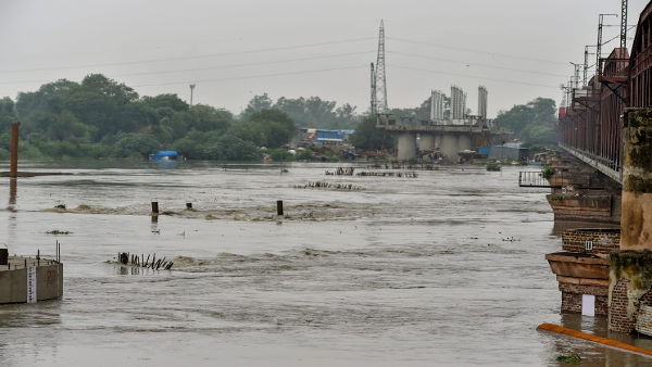 Yamunanagar: three friends went to bath in Yamuna river, lost their lives Yamunanagar: three friends went to bath in Yamuna river, lost their lives