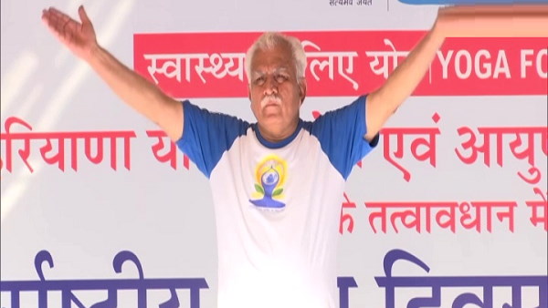 International yoga day 2021 today: haryana cm manohar lal khattar yoga in chandigarh International yoga day 2021 today: haryana cm manohar lal khattar yoga in chandigarh