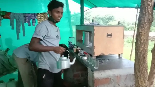 गांव की लड़की से प्रेम करता था