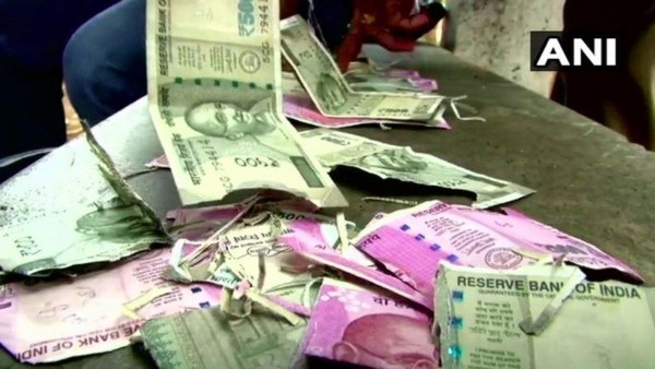 पेट की सर्जरी के लिए जोड़ रखे थे पैसे