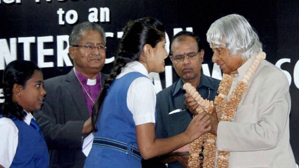 27 जुलाई, 2015 को शिलांग में निधन