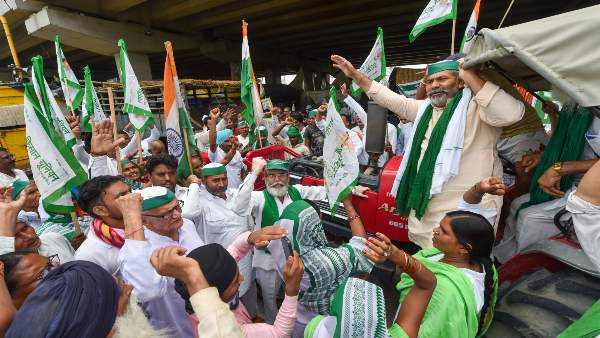 Farmers Protest monday and on August 9 women will be in command of Farmers Parliament Farmers Protest monday and on August 9 women will be in command of Farmers Parliament