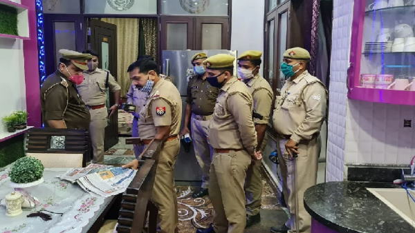 जेल में बंद है मन्नू कबाड़ी, घर के अंदर का नजारा देख पुलिस हैरान