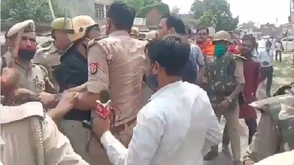 ''कहीं ये ब्राह्मणवादी लोग तुम्हे खा ना जाएं''