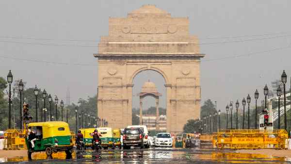 पल-पल बदल रहा है दिल्ली का मौसम