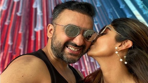 'वीडियो में सीधा सेक्सुअल ऐक्ट नहीं'