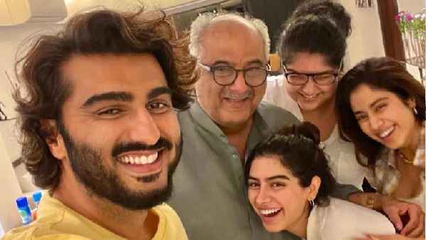 जाह्नवी और खुशी को दिया इसका क्रेडिट