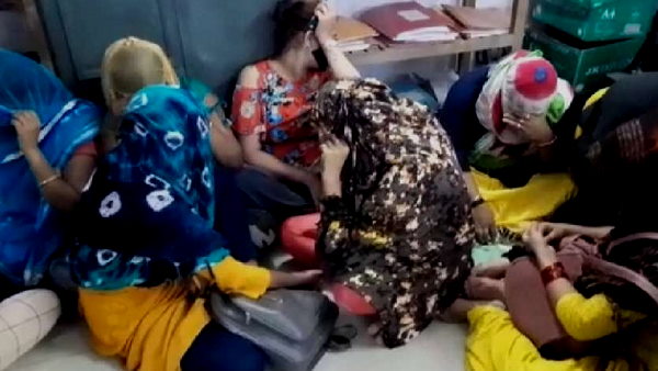 girl caught sex Racket, girl caught sex Racket,