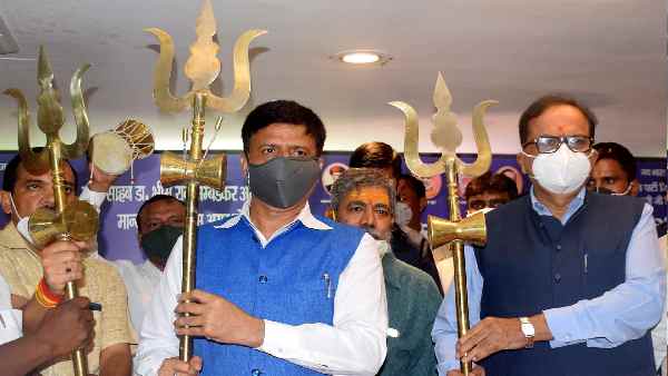ब्राह्मणों पर डोरे डालने में जुटी बीएसपी