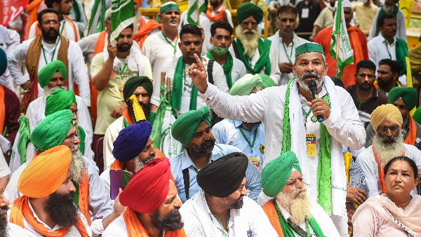 Farmer delegations from Assam and Odisha joined protestors at Jantar Mantar in Kisan Sansad Farmer delegations from Assam and Odisha joined protestors at Jantar Mantar in Kisan Sansad