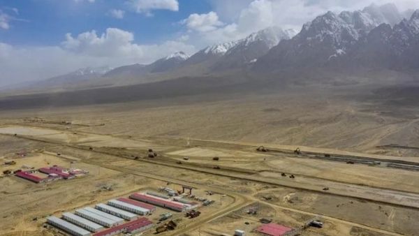 एयरपोर्ट का रणनीतिक महत्व