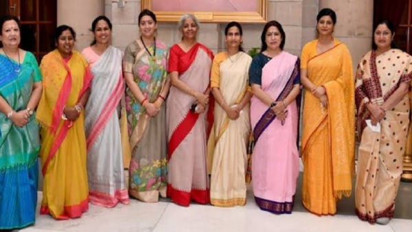 कांग्रेस ने मोदी कैबिनेट की नारी शक्ति पर कसा तंज