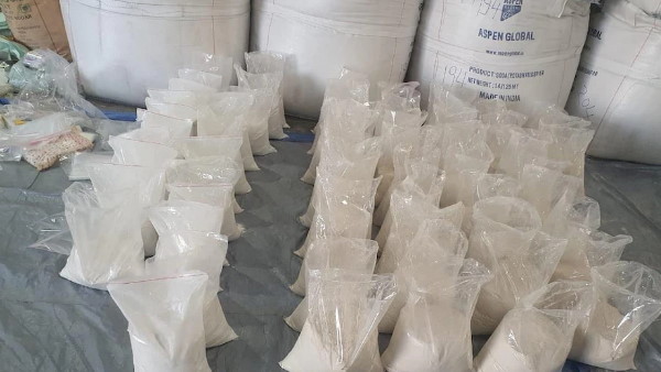 india seized nearly 3 tonnes of heroin At Gujarat Port originating from Afghanistan india seized nearly 3 tonnes of heroin At Gujarat Port originating from Afghanistan