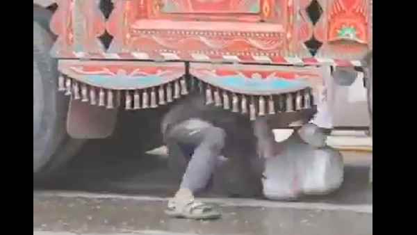 अफगानिस्तान पर पाकिस्तान का दोहरा रवैया बरकरार