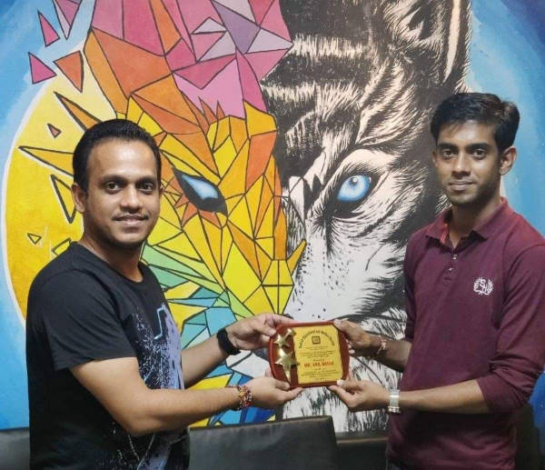 चौथी तक पढ़े बिनोद ने बेटों का बनाया अफसर