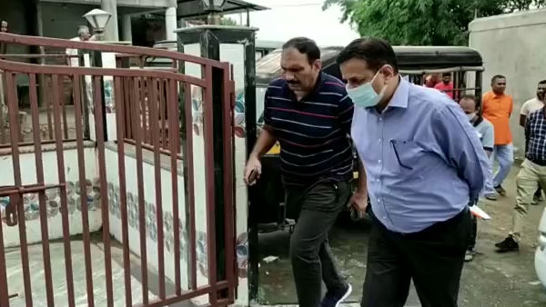 आय से अधिक सम्पति की जानकारी प्राप्त हुई थी