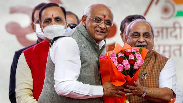 In first reshuffle of Gujarat Cabinet under New CM Bhupendra Patel, Nitin Patel likely to be dropped In first reshuffle of Gujarat Cabinet under New CM Bhupendra Patel, Nitin Patel likely to be dropped