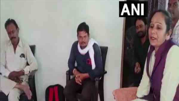 BSP MLA ram bai singh bribe pm awas yojna BSP MLA ram bai singh bribe pm awas yojna