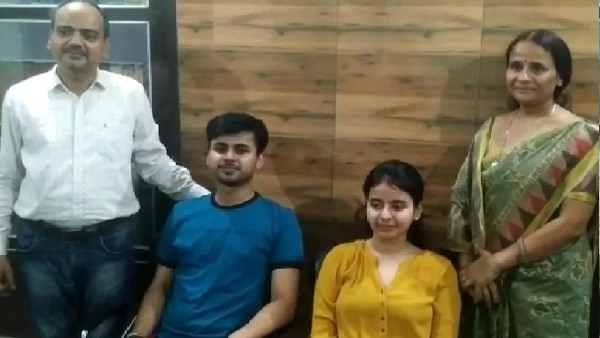 पिता टैक्स कंसल्टेंट, मां गृहिणी
