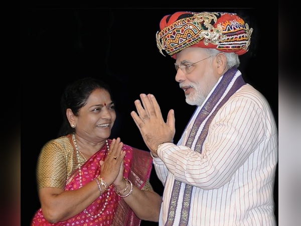 अध्यक्ष बनने से पहले की मोदी की तारीफ
