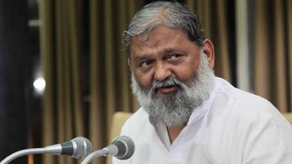 किसान कर रहे शांतिपूर्ण तरीक़े से आंदोलन