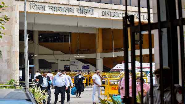 दुबई के कारोबारी से 5 करोड़ की रंगदारी मांगी थी
