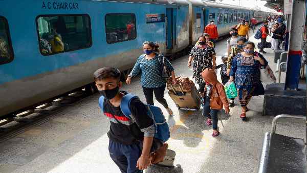 यात्रियों की सारी जानकारी हैकर को मिल सकती थी
