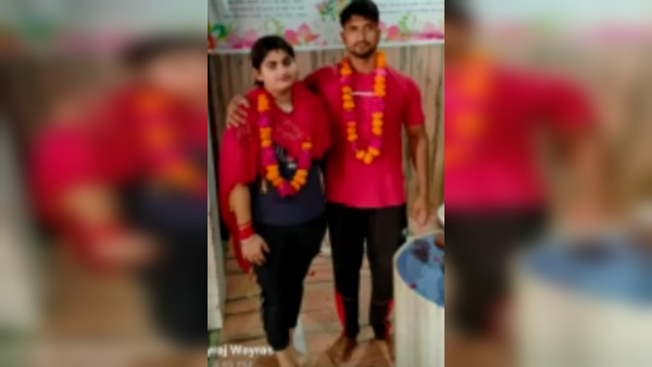 सांसद का आरोपों से इनकार