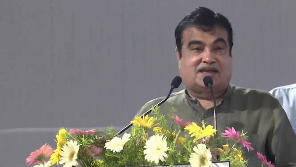 गुरुग्राम आए गडकरी