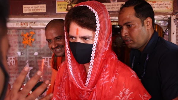 priyanka gandhi raebareli second day schedule cancelled returned to delhi priyanka gandhi raebareli second day schedule cancelled returned to delhi