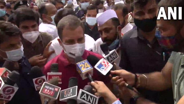 Jammu & Kashmir: Congress leader Rahul Gandhi reaches Mata Vaishno Devi temple Jammu & Kashmir: Congress leader Rahul Gandhi reaches Mata Vaishno Devi temple