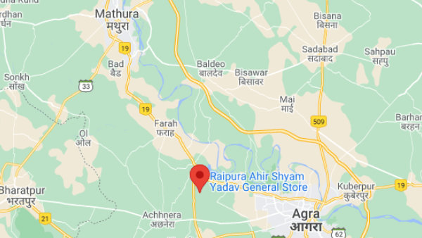 पिता की 2002 में सड़क हादसे में मौत